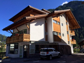 Casa Soraruf Campitello Die Fassa